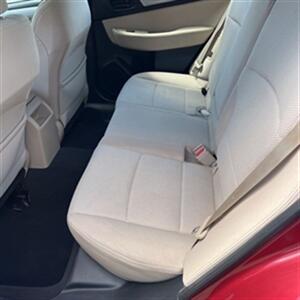 2017 Subaru Outback 2.5i   - Photo 21 - Winchester, NH 03470