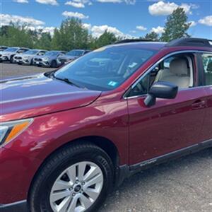 2017 Subaru Outback 2.5i   - Photo 2 - Winchester, NH 03470