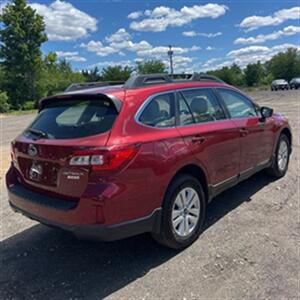 2017 Subaru Outback 2.5i   - Photo 4 - Winchester, NH 03470