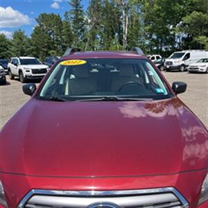 2017 Subaru Outback 2.5i   - Photo 11 - Winchester, NH 03470