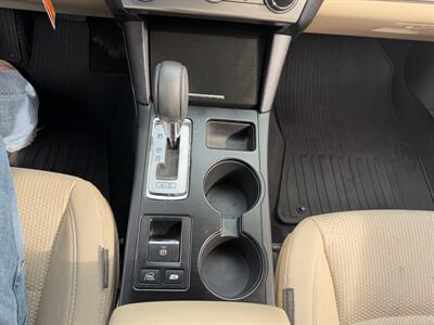 2017 Subaru Outback 2.5i   - Photo 33 - Winchester, NH 03470