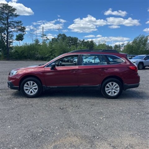 2017 Subaru Outback 2.5i   - Photo 1 - Winchester, NH 03470