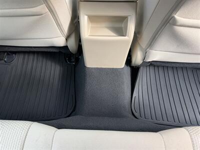 2017 Subaru Outback 2.5i   - Photo 15 - Winchester, NH 03470