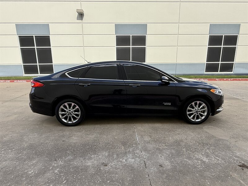 2018 Ford Fusion Energi SE Luxury  