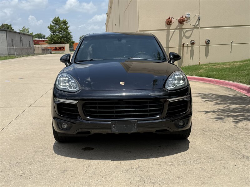 2016 Porsche Cayenne S  