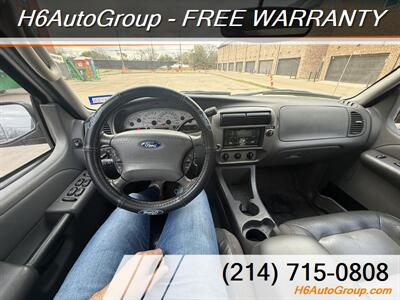 2005 Ford Explorer Sport Trac XLS 4dr XLS Crew Cab SB   - Photo 15 - Plano, TX 75074