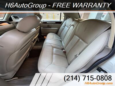 2004 Lincoln Town Car Ultimate   - Photo 8 - Plano, TX 75074