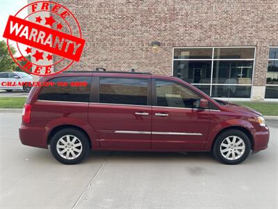 2016 Chrysler Town & Country Touring   - Photo 3 - Wylie, TX 75098