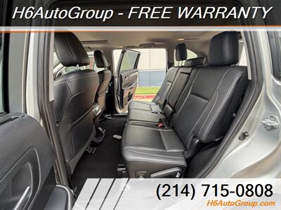 2019 Toyota Highlander XLE   - Photo 12 - Plano, TX 75074