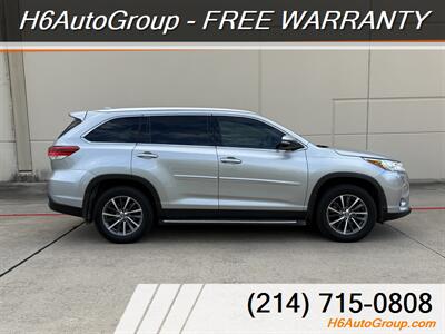 2019 Toyota Highlander XLE   - Photo 2 - Plano, TX 75074