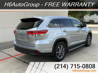 2019 Toyota Highlander XLE   - Photo 3 - Plano, TX 75074