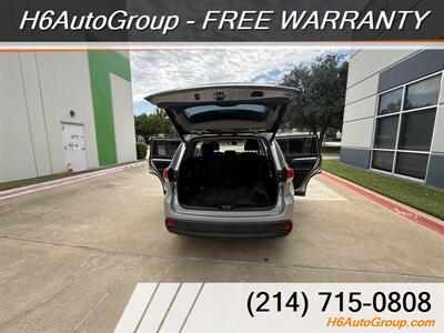 2019 Toyota Highlander XLE   - Photo 15 - Plano, TX 75074