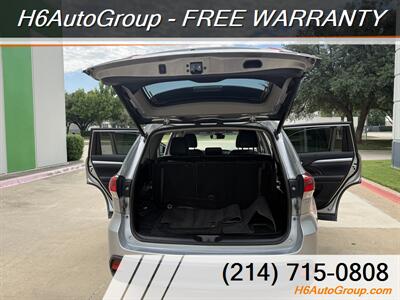 2019 Toyota Highlander XLE   - Photo 16 - Plano, TX 75074