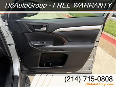 2019 Toyota Highlander XLE   - Photo 36 - Plano, TX 75074