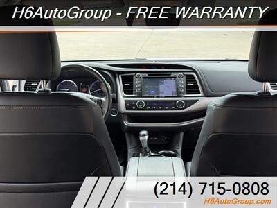 2019 Toyota Highlander XLE   - Photo 24 - Plano, TX 75074