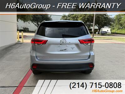 2019 Toyota Highlander XLE   - Photo 4 - Plano, TX 75074