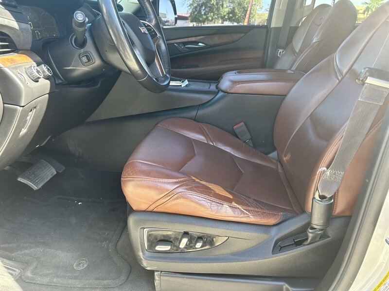 2015 Cadillac Escalade Premium - Photo 29 - Fountain Hills, AZ 85268