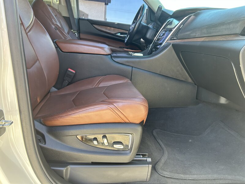 2015 Cadillac Escalade Premium - Photo 22 - Fountain Hills, AZ 85268