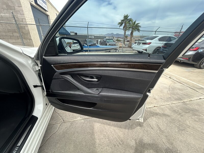 2016 BMW 528i - Photo 31 - Lake Havasu City, AZ 86403