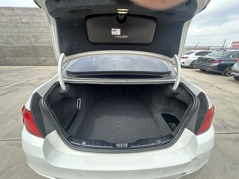 2016 BMW 528i - Photo 37 - Lake Havasu City, AZ 86403