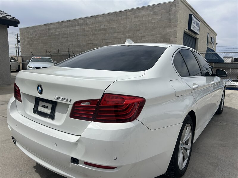 2016 BMW 528i - Photo 12 - Lake Havasu City, AZ 86403
