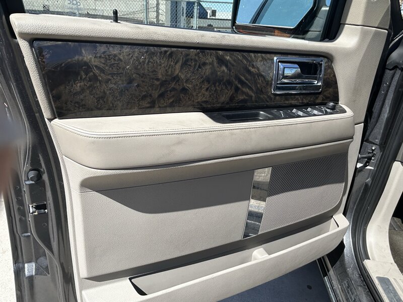 2015 Lincoln Navigator L - Photo 29 - Fountain Hills, AZ 85268