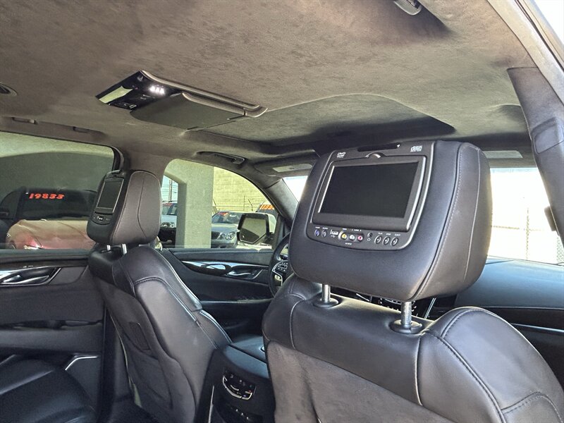 2017 Cadillac Escalade Platinum - Photo 24 - Fountain Hills, AZ 85268
