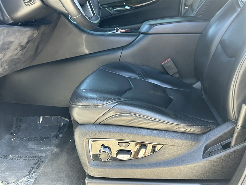 2017 Cadillac Escalade Platinum - Photo 22 - Fountain Hills, AZ 85268
