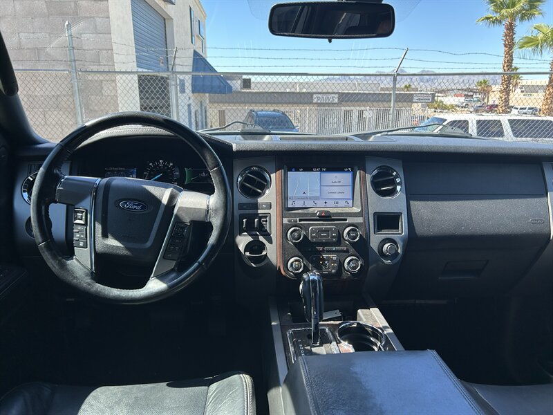 2017 Ford Expedition Platinum - Photo 14 - Fountain Hills, AZ 85268