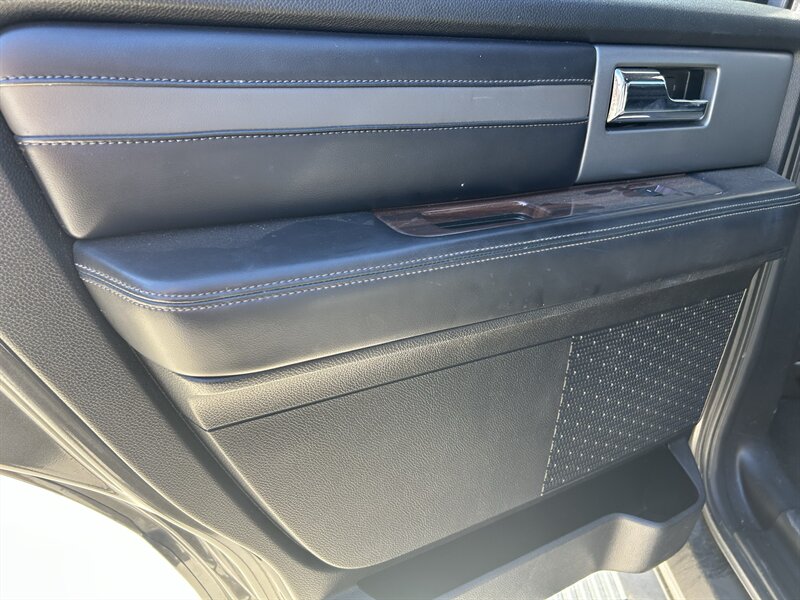 2017 Ford Expedition Platinum - Photo 34 - Fountain Hills, AZ 85268