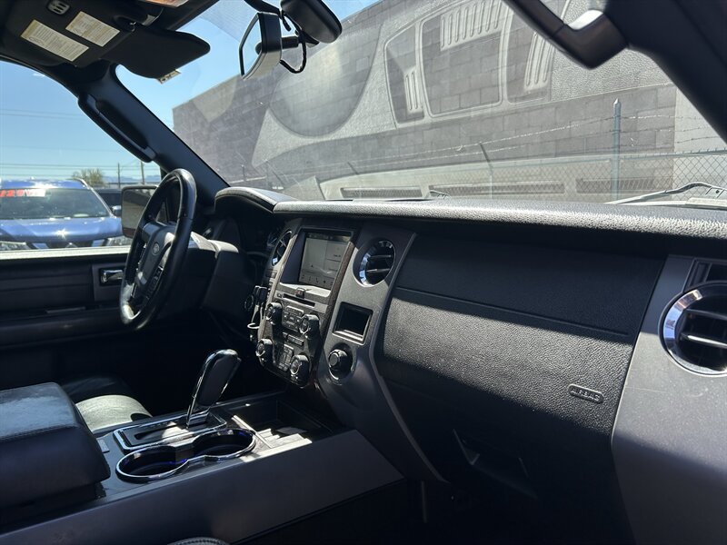 2017 Ford Expedition Platinum - Photo 13 - Fountain Hills, AZ 85268