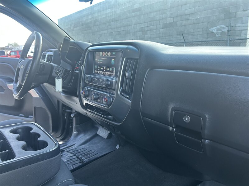 2018 Chevrolet Silverado 1500 LT   - Photo 14 - Lake Havasu City, AZ 86403
