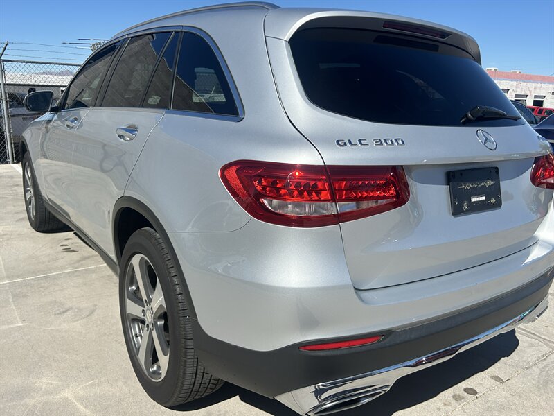 2016 Mercedes-Benz GLC GLC 300 4MATIC - Photo 11 - Fountain Hills, AZ 85268
