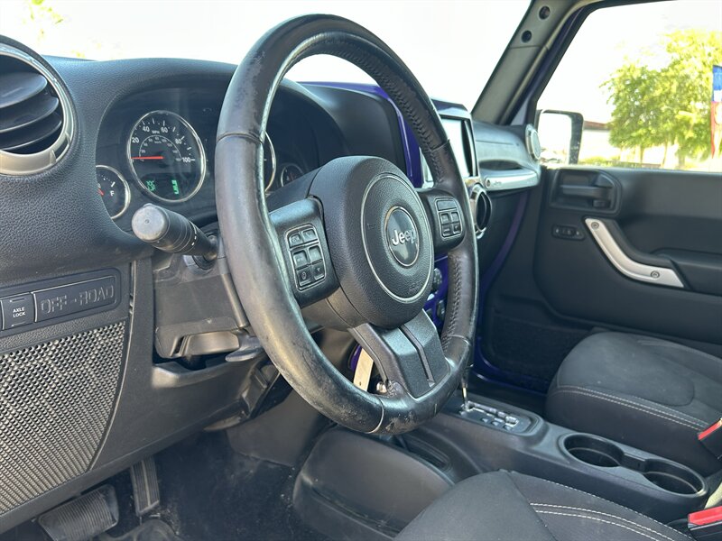 2017 Jeep Wrangler Unlimited Rubicon - Photo 13 - Fountain Hills, AZ 85268