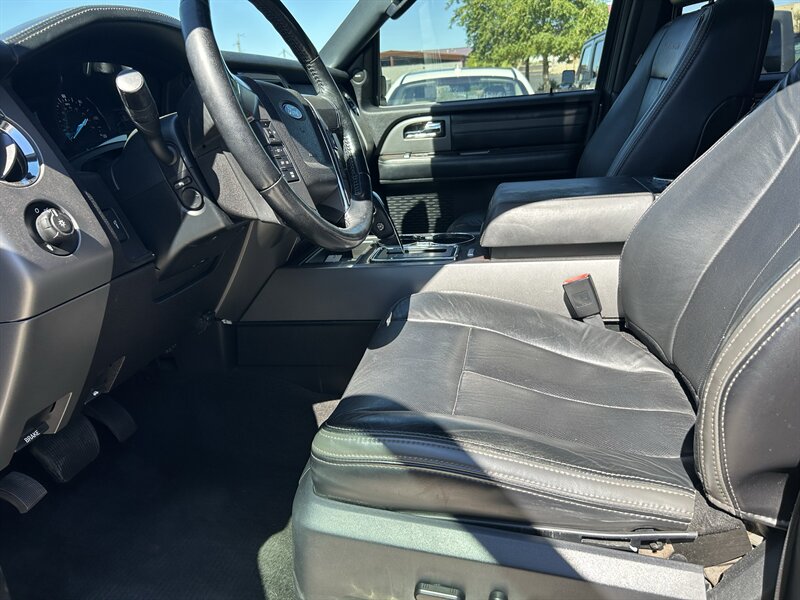 2017 Ford Expedition Platinum - Photo 15 - Fountain Hills, AZ 85268