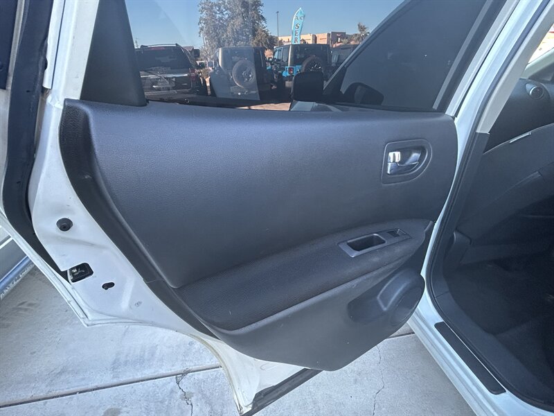 2011 Nissan Rogue S - Photo 8 - Fountain Hills, AZ 85268