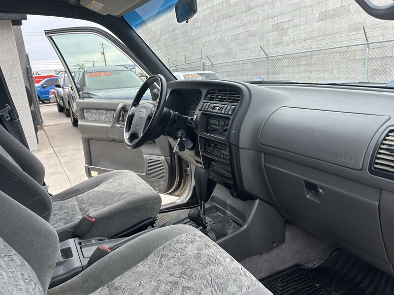 2000 Isuzu Trooper S 4dr S - Photo 14 - Fountain Hills, AZ 85268