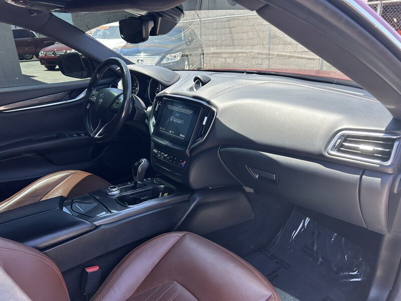 2018 Maserati Ghibli - Photo 16 - Fountain Hills, AZ 85268