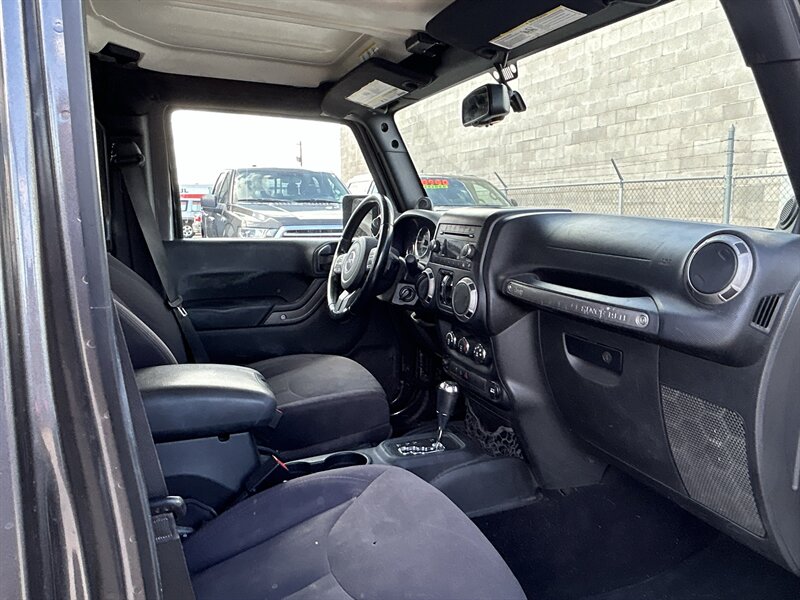 2014 Jeep Wrangler Unlimited Sport - Photo 16 - Fountain Hills, AZ 85268
