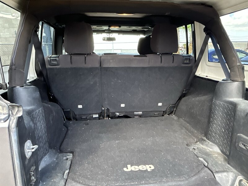 2014 Jeep Wrangler Unlimited Sport - Photo 21 - Fountain Hills, AZ 85268
