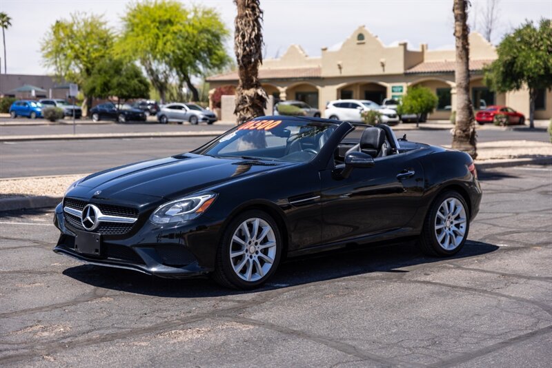 2019 Mercedes-Benz SLC SLC 300  SLC 300
