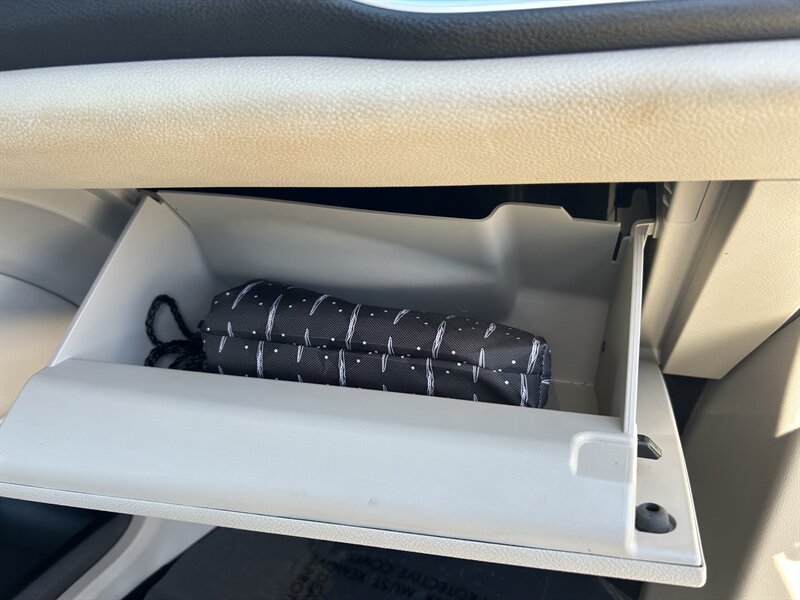 2021 Chrysler Pacifica Limited - Photo 30 - Fountain Hills, AZ 85268
