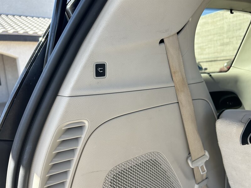 2021 Chrysler Pacifica Limited - Photo 25 - Fountain Hills, AZ 85268