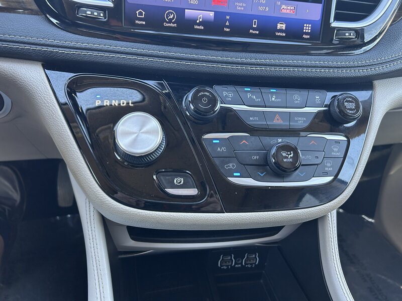 2021 Chrysler Pacifica Limited - Photo 14 - Fountain Hills, AZ 85268