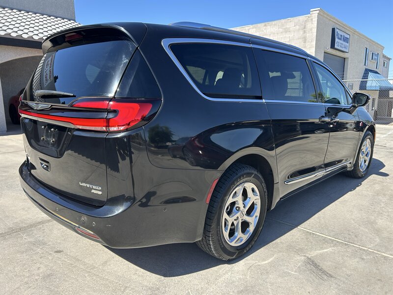 2021 Chrysler Pacifica Limited - Photo 6 - Fountain Hills, AZ 85268
