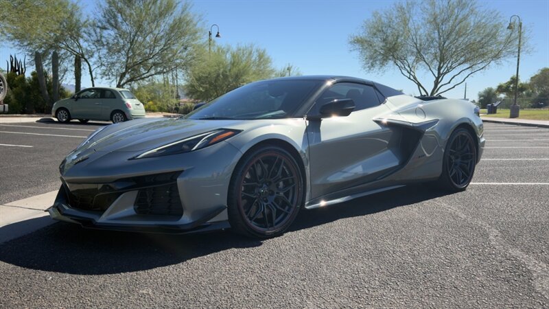 2024 Chevrolet Corvette Z06 - Photo 2 - Fountain Hills, AZ 85268