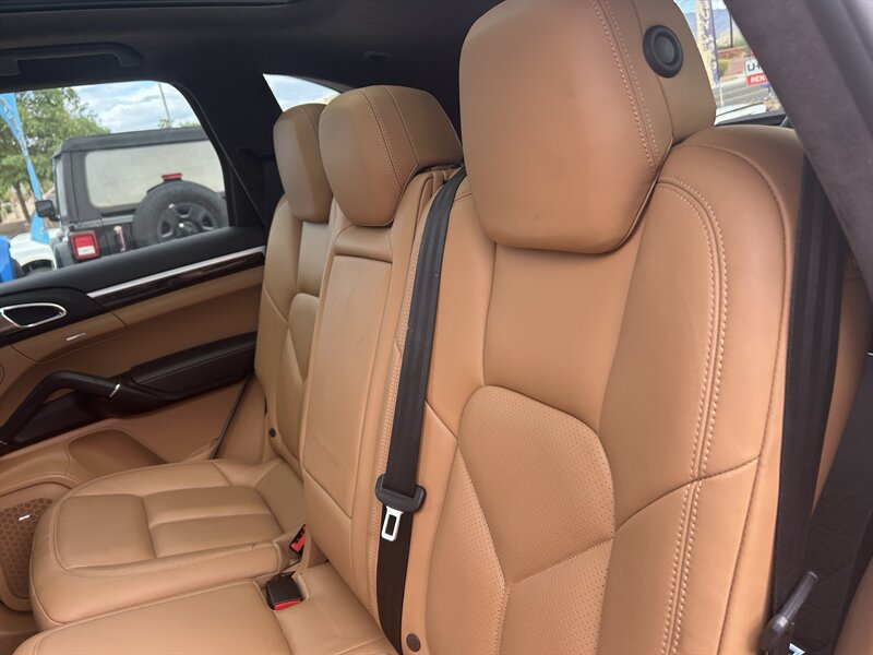 2016 Porsche Cayenne GTS - Photo 26 - Fountain Hills, AZ 85268