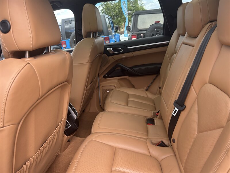 2016 Porsche Cayenne GTS - Photo 25 - Fountain Hills, AZ 85268
