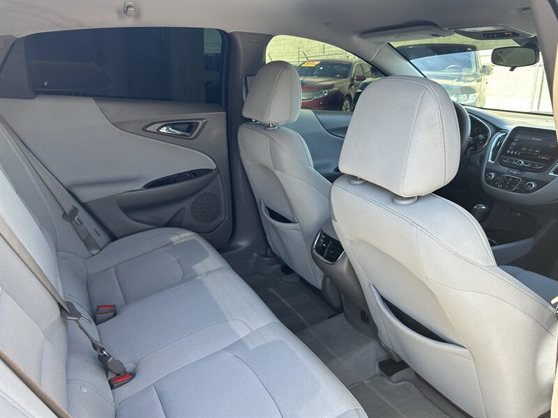 2019 Chevrolet Malibu LT - Photo 25 - Fountain Hills, AZ 85268