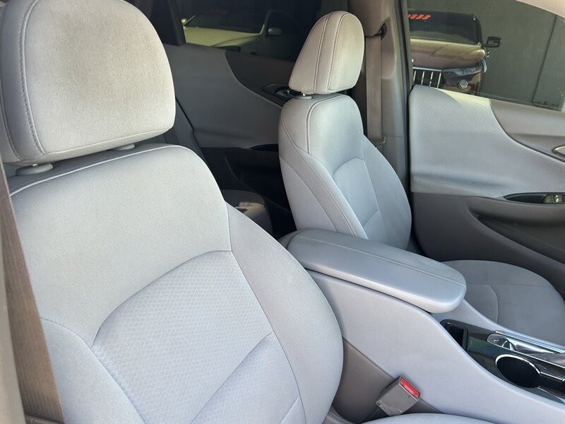 2019 Chevrolet Malibu LT - Photo 27 - Fountain Hills, AZ 85268